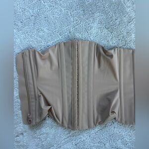 NEW - Honey Love brand - Nude Strapless Waist Trainer Corset